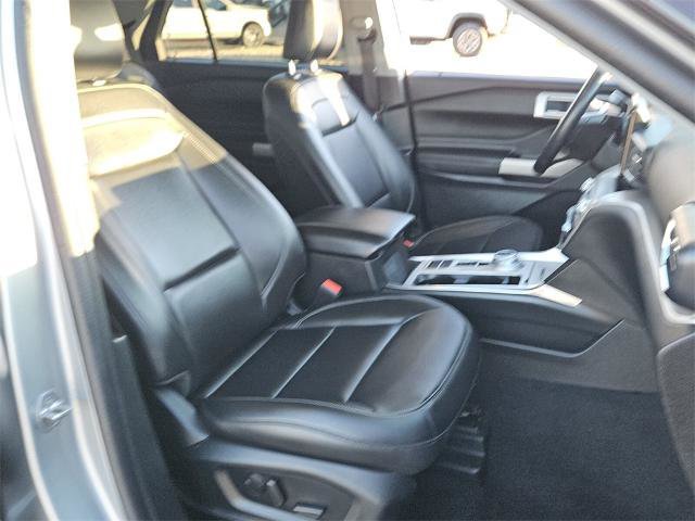 Certified 2023 Ford Explorer XLT w/ Equipment Group 202A image 18
