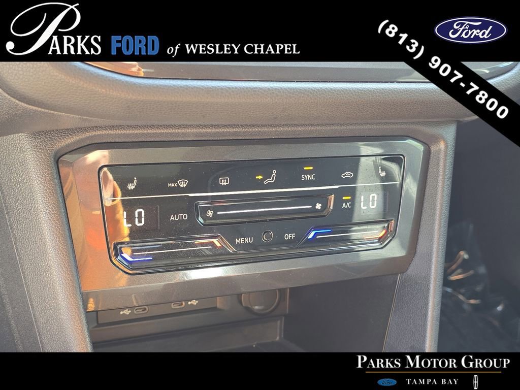 Used 2023 Volkswagen Tiguan SE w/ Panoramic Sunroof Package FWD image 23