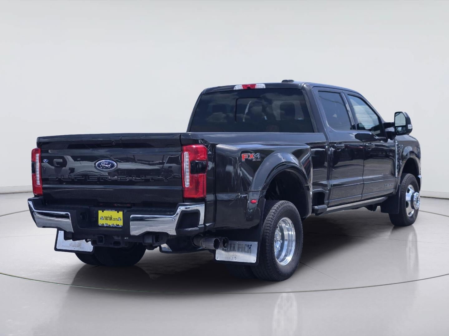 Certified 2024 Ford F350 Lariat w/ Lariat Ultimate Package AWD/4WD image 8