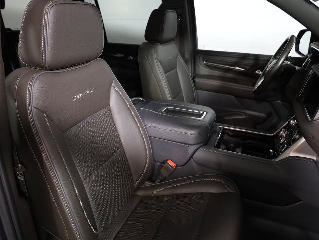 Used 2021 GMC Yukon Denali w/ LPO, Illumination Package image 10