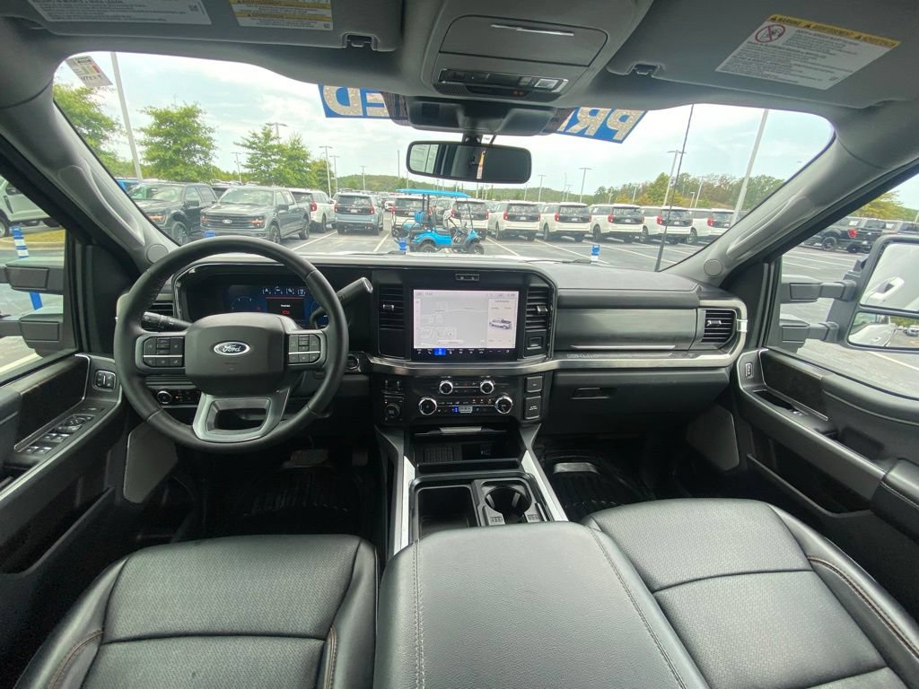 Certified 2025 Ford F250 Lariat w/ Black Appearance Package AWD/4WD image 26