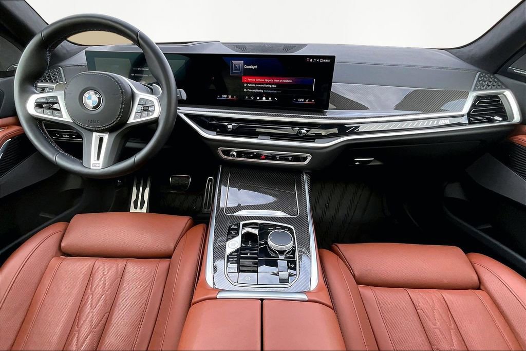 Used 2025 BMW X7 M60i w/ Climate Comfort Package AWD/4WD image 15