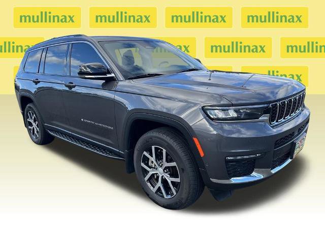 Used 2023 Jeep Grand Cherokee L Limited w/ Luxury Tech Group II image 1