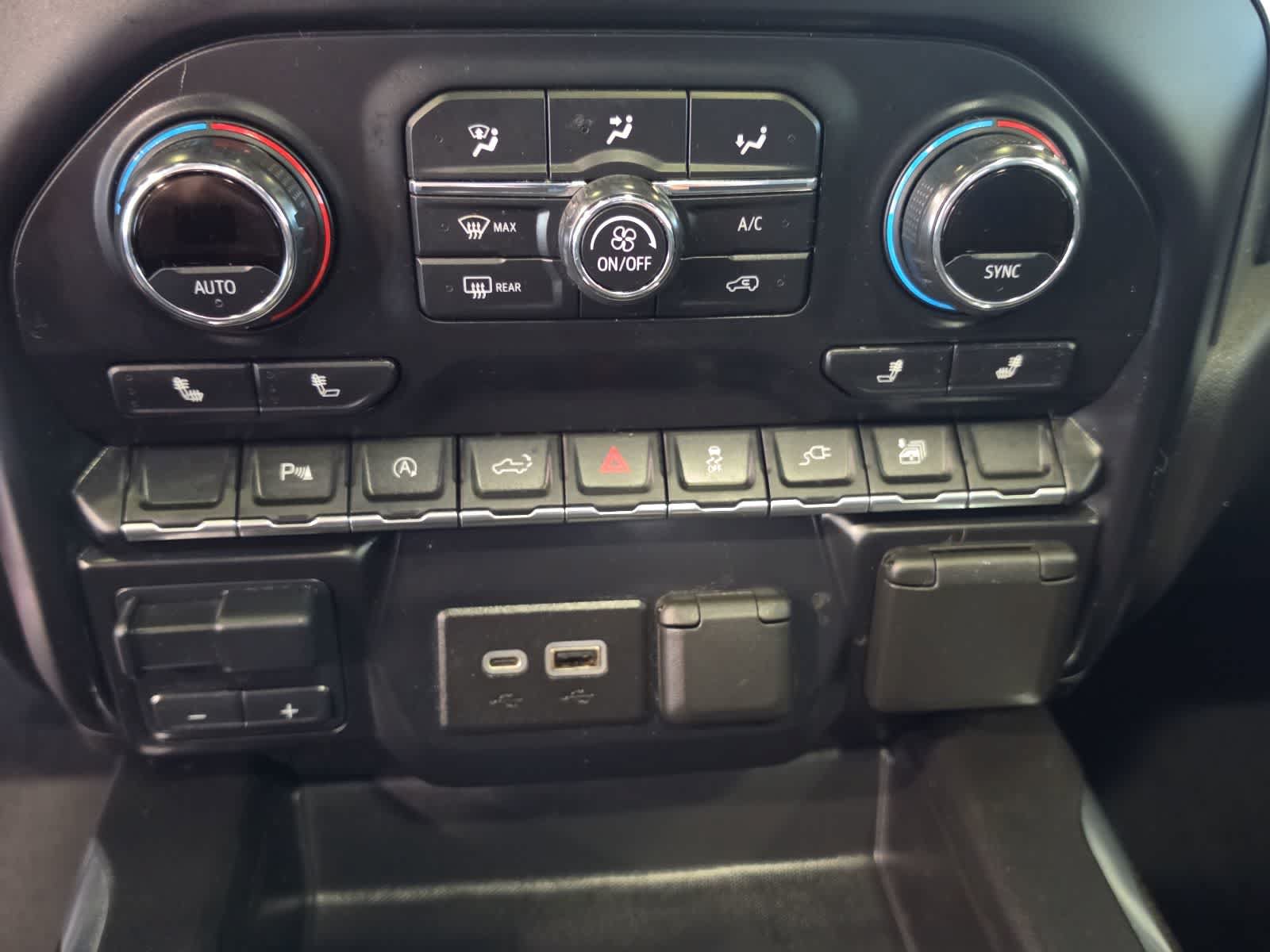 Used 2020 Chevrolet Silverado 1500 RST w/ Rally Edition AWD/4WD image 27