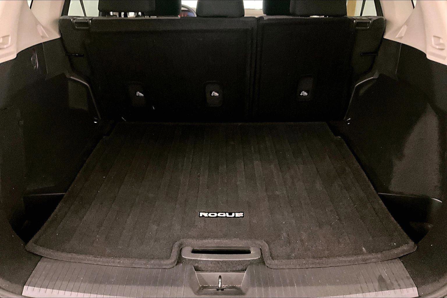 Used 2021 Nissan Rogue SV image 33