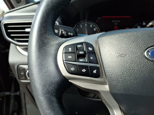 Certified 2023 Ford Explorer XLT w/ Equipment Group 202A image 17