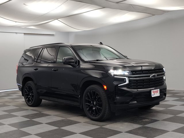 Used 2022 Chevrolet Tahoe RST w/ Sport Performance Package AWD/4WD image 21
