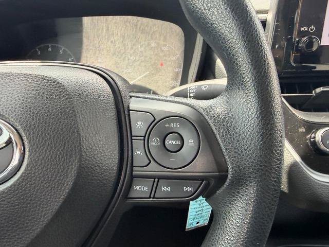 Used 2023 Toyota Corolla LE FWD image 12