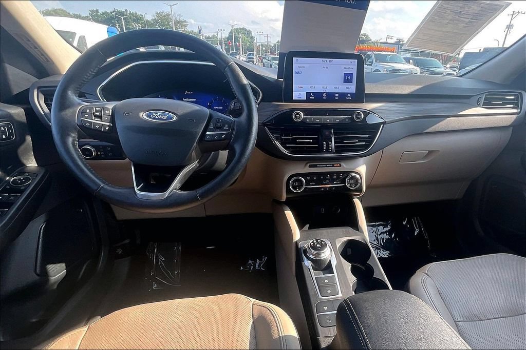 Certified 2020 Ford Escape Titanium AWD/4WD image 14