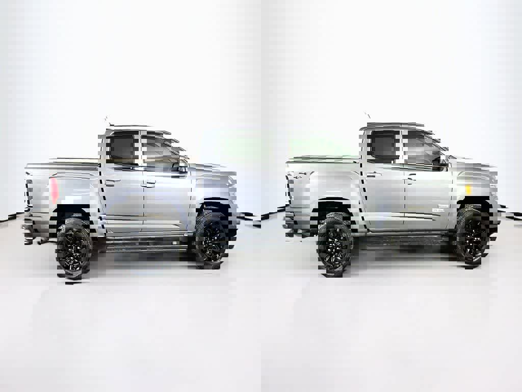 Used 2022 GMC Canyon Elevation w/ Elevation Premium Package image 25