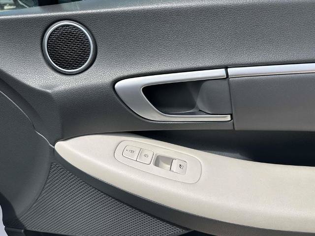 Used 2024 Hyundai Sonata SEL FWD image 19