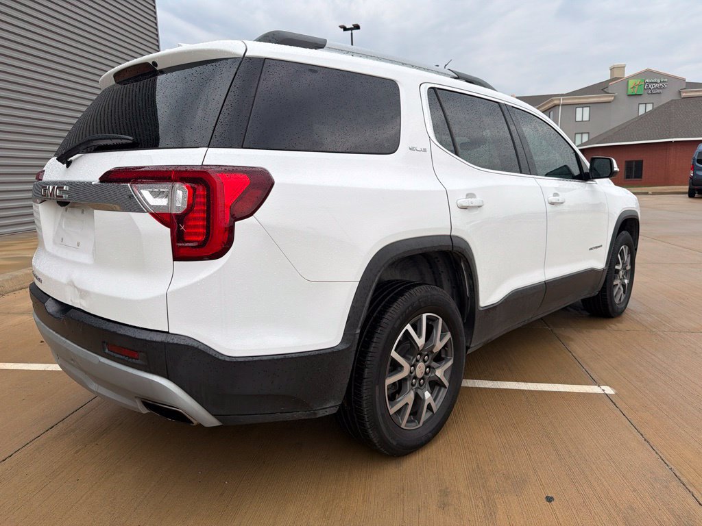 Used 2022 GMC Acadia SLE w/ Driver Convenience Package FWD image 3