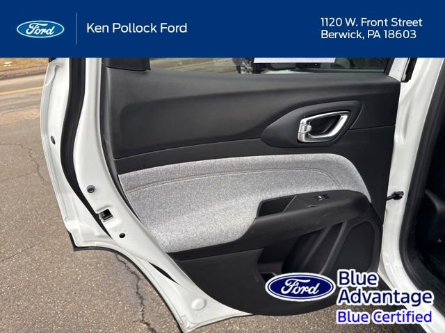 Used 2022 Jeep Compass Latitude AWD/4WD image 37