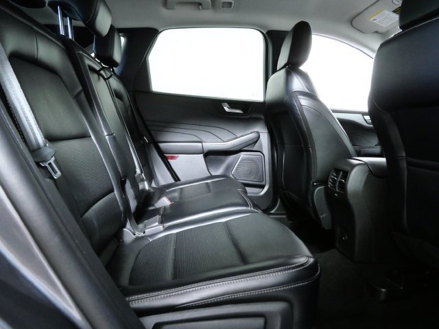 Certified 2025 Ford Escape Platinum AWD/4WD image 10