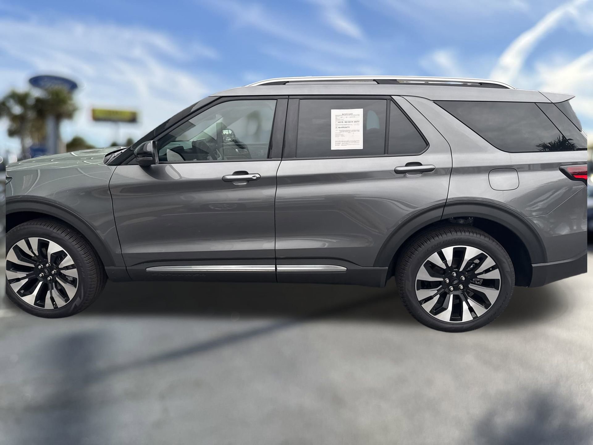 Certified 2025 Ford Explorer Platinum w/ LUX Leather Package image 8