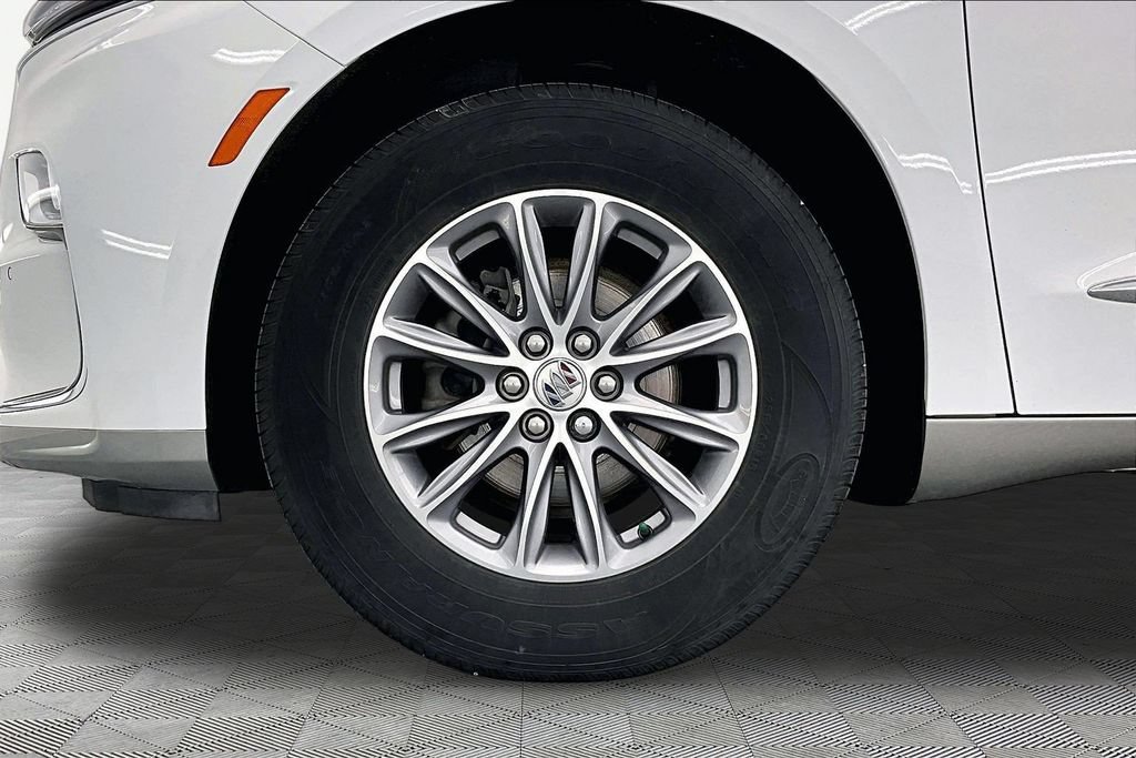 Used 2023 Buick Enclave Essence w/ Trailering Package, 5000 lbs. FWD image 9