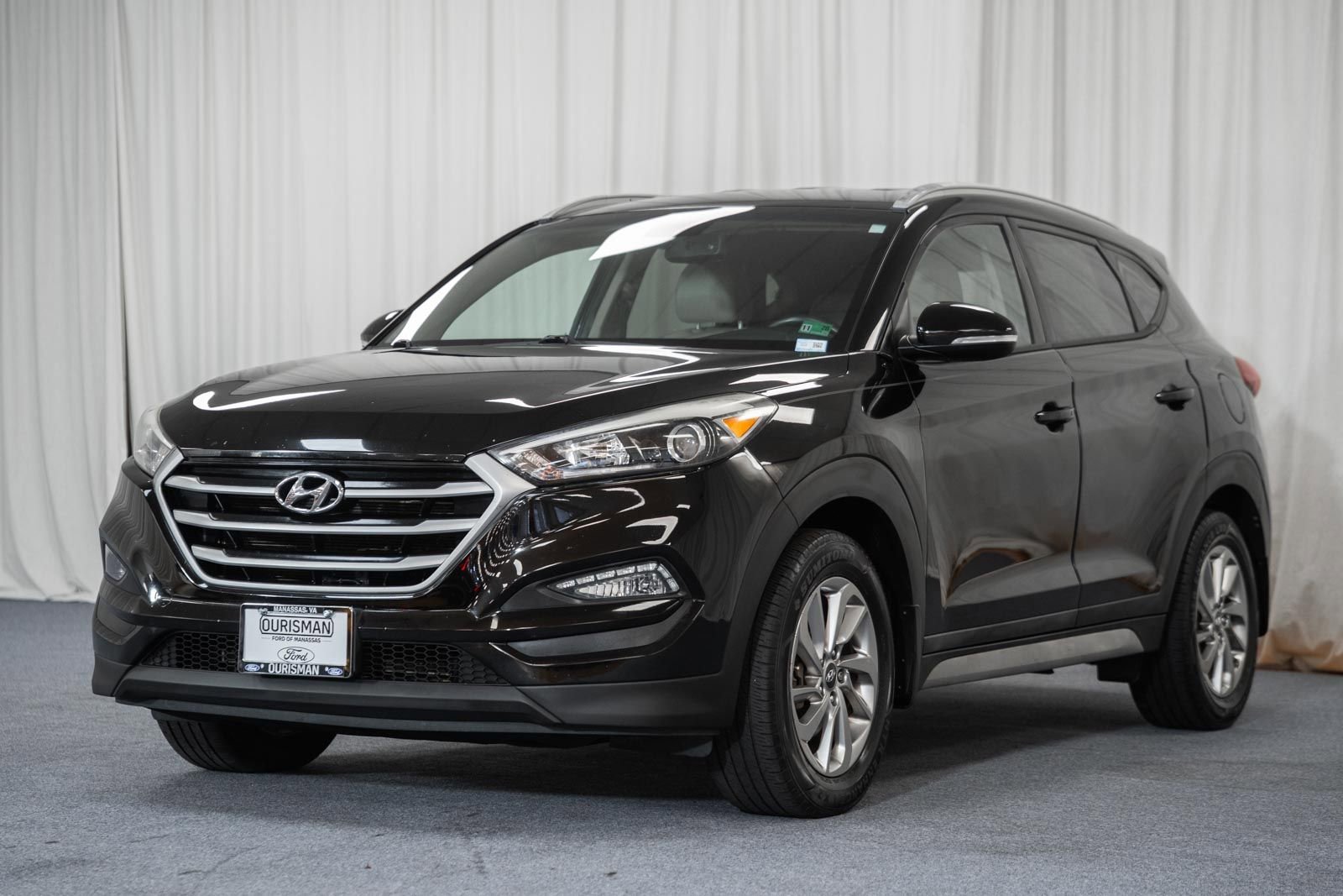 Used 2017 Hyundai Tucson SE Plus AWD/4WD image 3