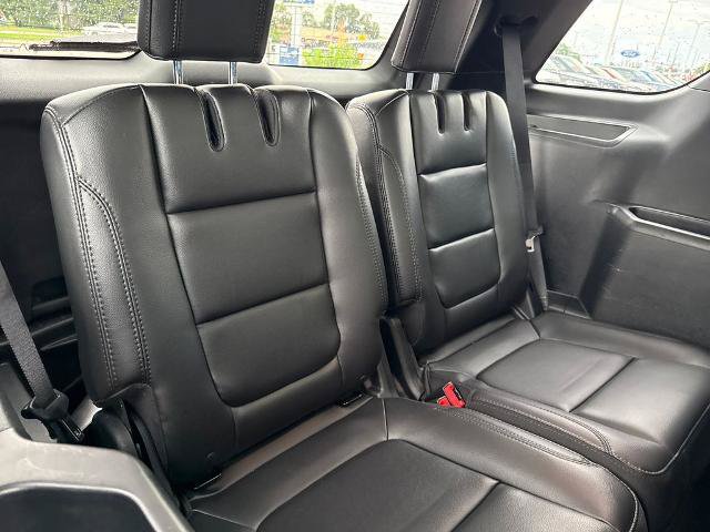Certified 2018 Ford Explorer XLT w/ Equipment Group 202A AWD/4WD image 11