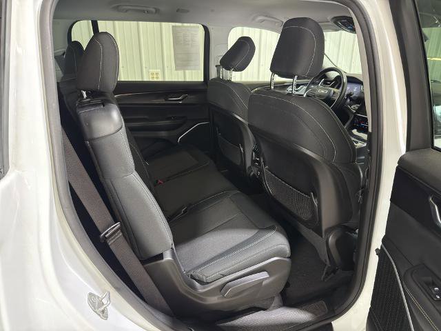 Used 2021 Jeep Grand Cherokee L Laredo w/ Luxury Tech Group I image 34