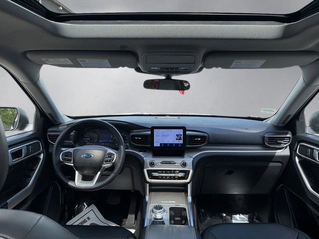 Certified 2023 Ford Explorer XLT w/ Equipment Group 202A image 10