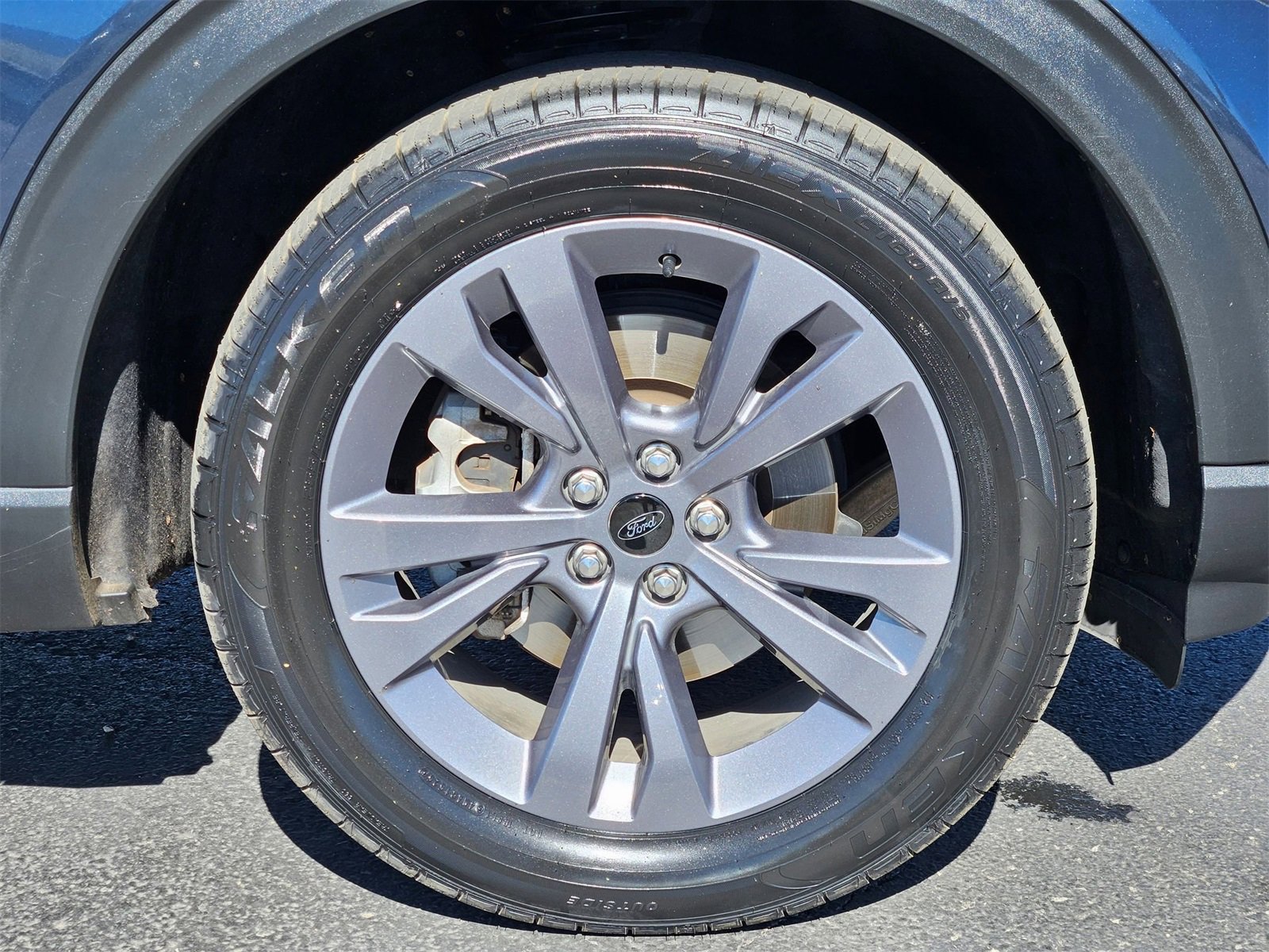 Certified 2022 Ford Explorer XLT w/ Equipment Group 202A image 30