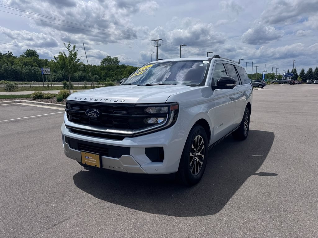 Certified 2025 Ford Expedition Platinum AWD/4WD image 8