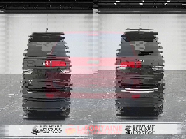 Used 2020 Jeep Grand Cherokee Limited w/ Premium Lighting Group image 4