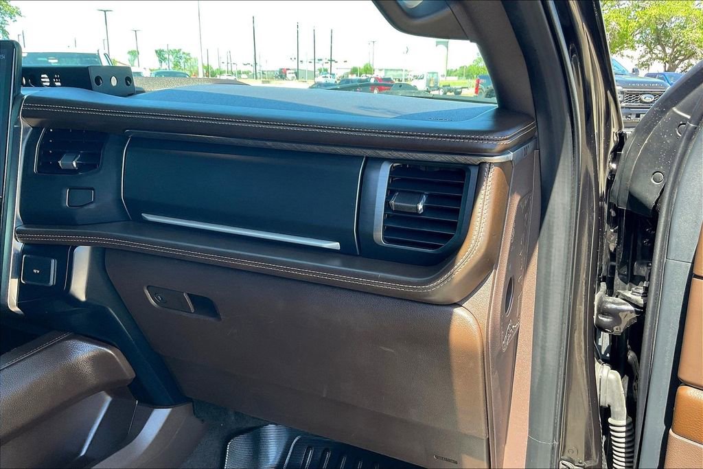 Certified 2024 Ford Expedition King Ranch RWD image 23