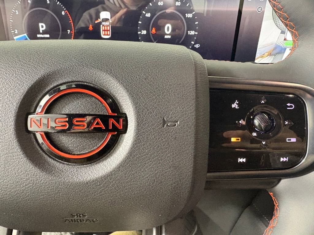 Used 2025 Nissan Armada PRO-4X image 24
