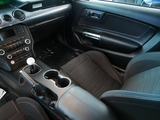 Certified 2017 Ford Mustang GT w/ GT Performance Package image 9