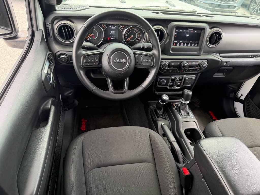 Used 2022 Jeep Gladiator Sport AWD/4WD image 14