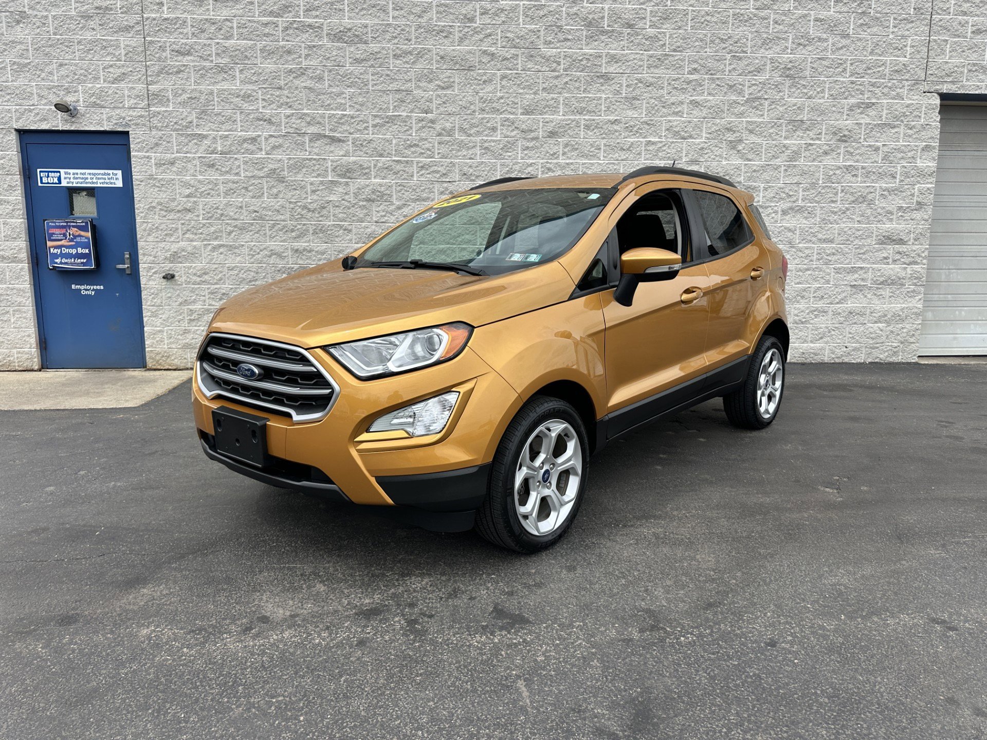 Certified 2021 Ford EcoSport SE w/ SE Appearance Package AWD/4WD image 2