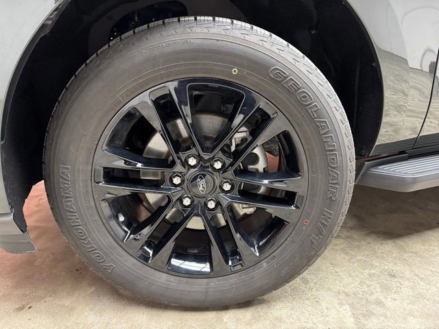 Certified 2022 Ford Expedition XLT image 30