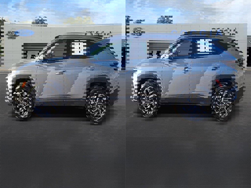 Used 2025 Hyundai Tucson Limited image 2