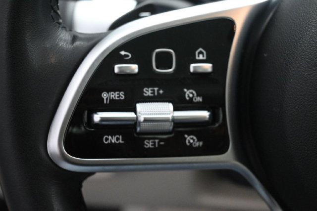 Used 2023 Mercedes-Benz GLB 250 4MATIC image 12