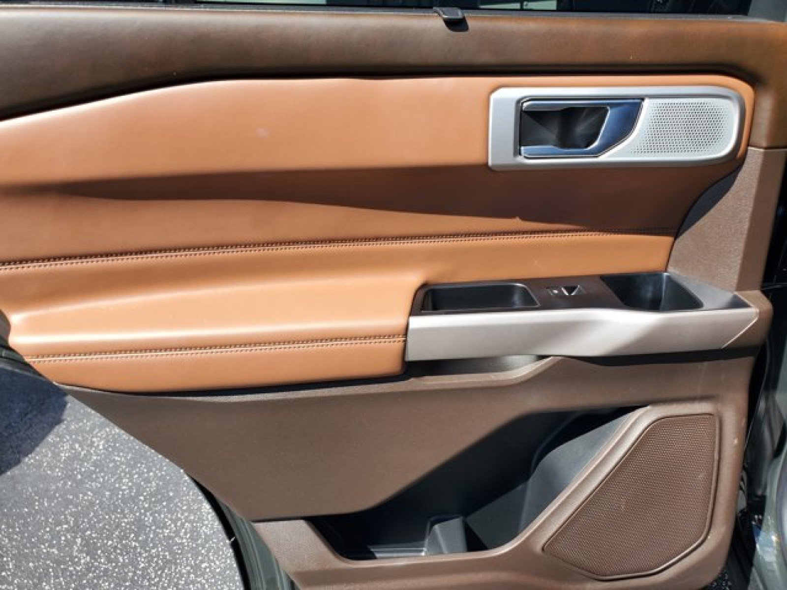 Certified 2023 Ford Explorer King Ranch w/ Technology Package image 33