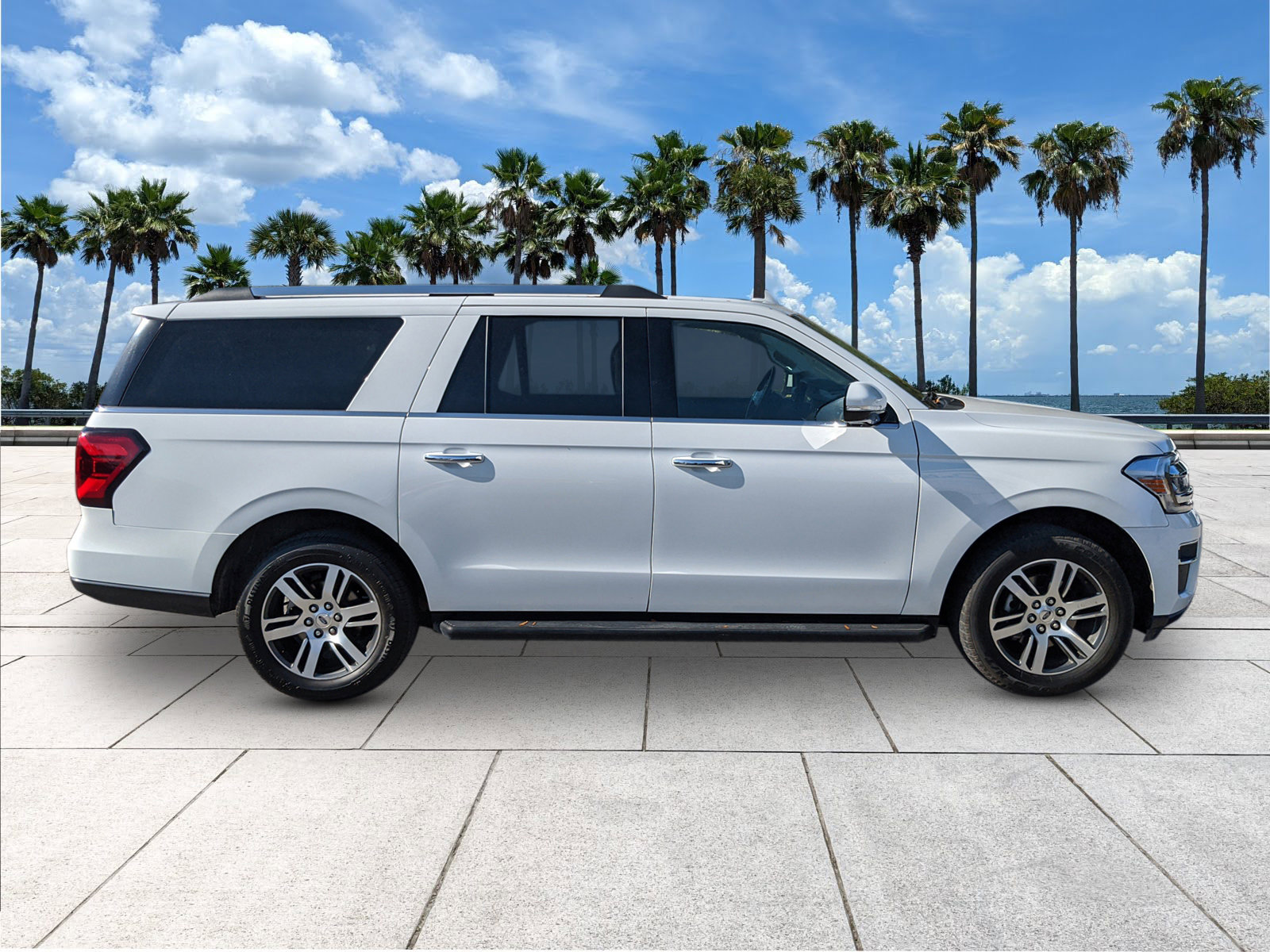 Certified 2024 Ford Expedition Max Limited image 9