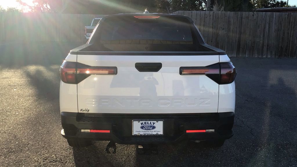 Used 2025 Hyundai Santa Cruz SE image 4