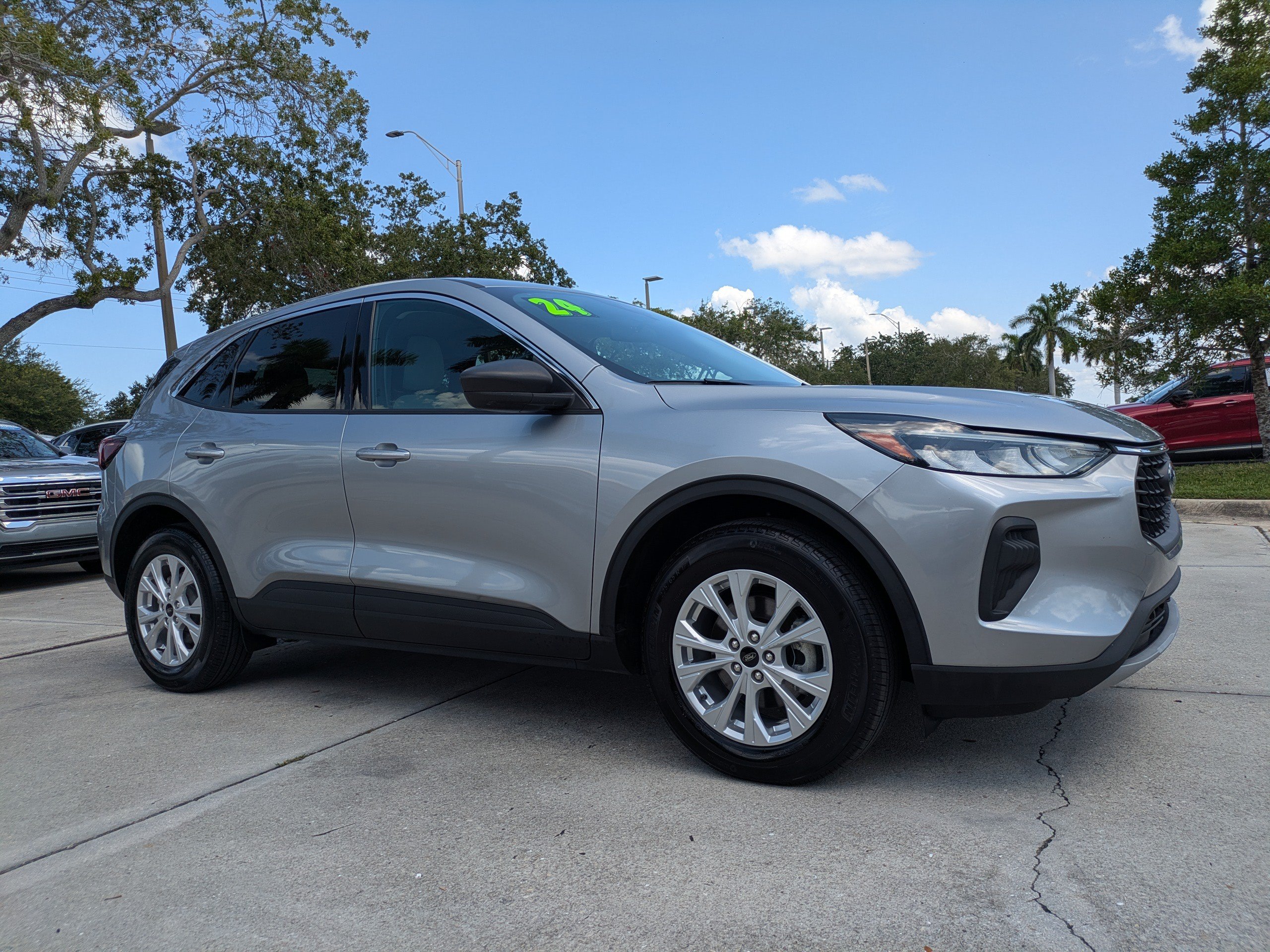Certified 2024 Ford Escape Active FWD image 2