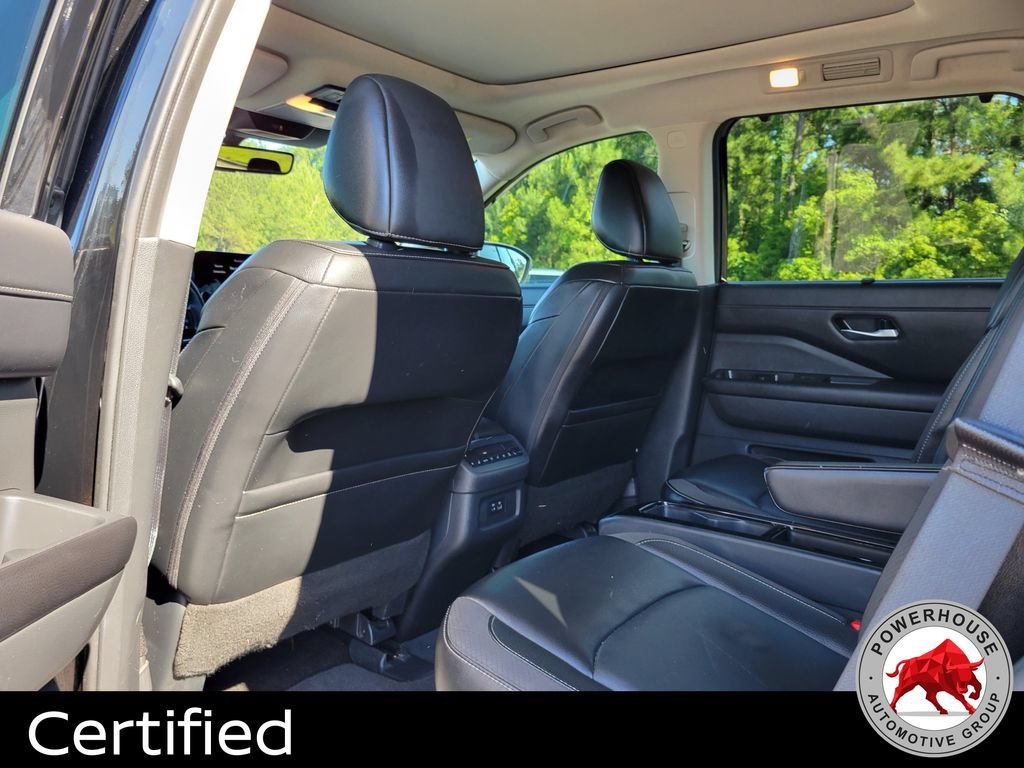 Used 2024 Nissan Pathfinder SL w/ SL Premium Package FWD image 14