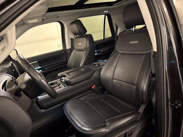 Certified 2025 Ford Expedition Platinum w/ Driver's Package AWD/4WD image 14