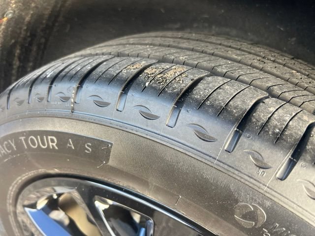 Used 2018 Chevrolet Equinox LT AWD/4WD image 29