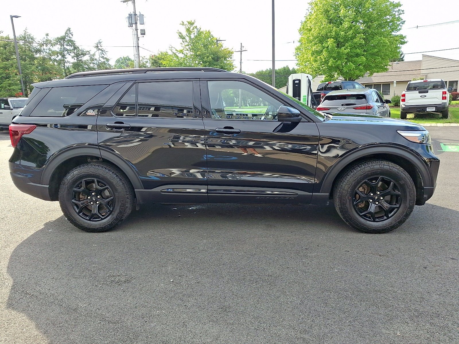 Certified 2023 Ford Explorer Timberline w/ Timberline Technology Package AWD/4WD image 4