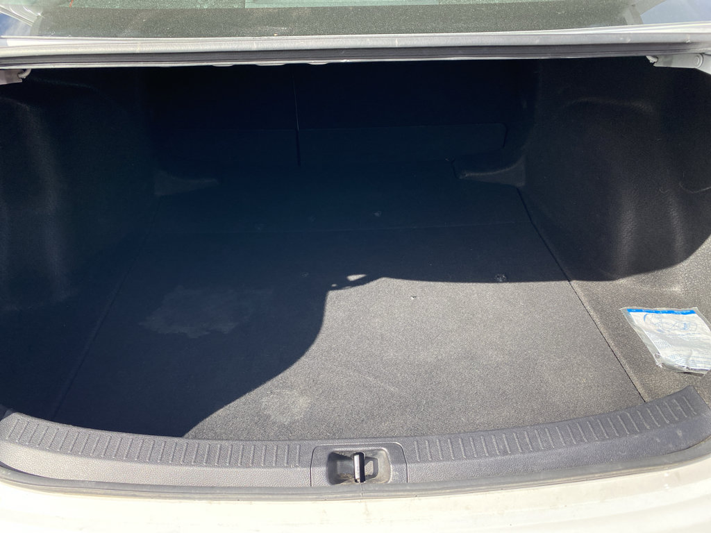 Used 2022 Toyota Corolla LE FWD image 4