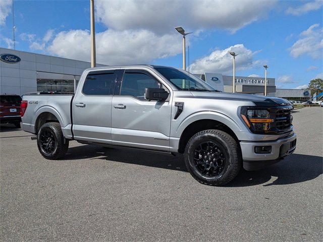 Certified 2025 Ford F150 XLT w/ Equipment Group 302A MID image 8