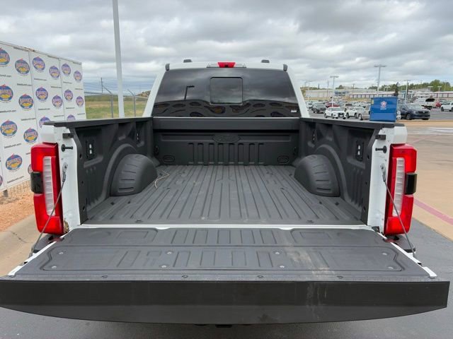 Certified 2025 Ford F250 Lariat w/ Black Appearance Package image 6