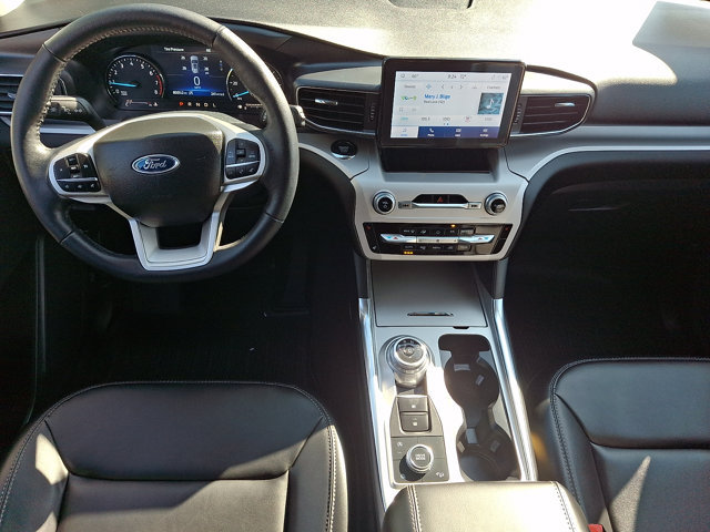 Certified 2023 Ford Explorer XLT w/ Equipment Group 202A AWD/4WD image 16