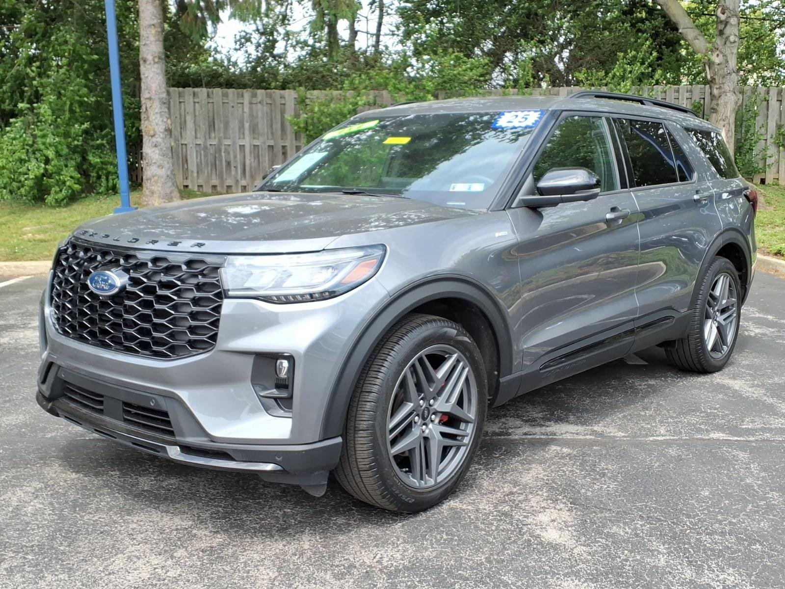 Certified 2025 Ford Explorer ST-Line w/ ST-Line Street Pack AWD/4WD image 8