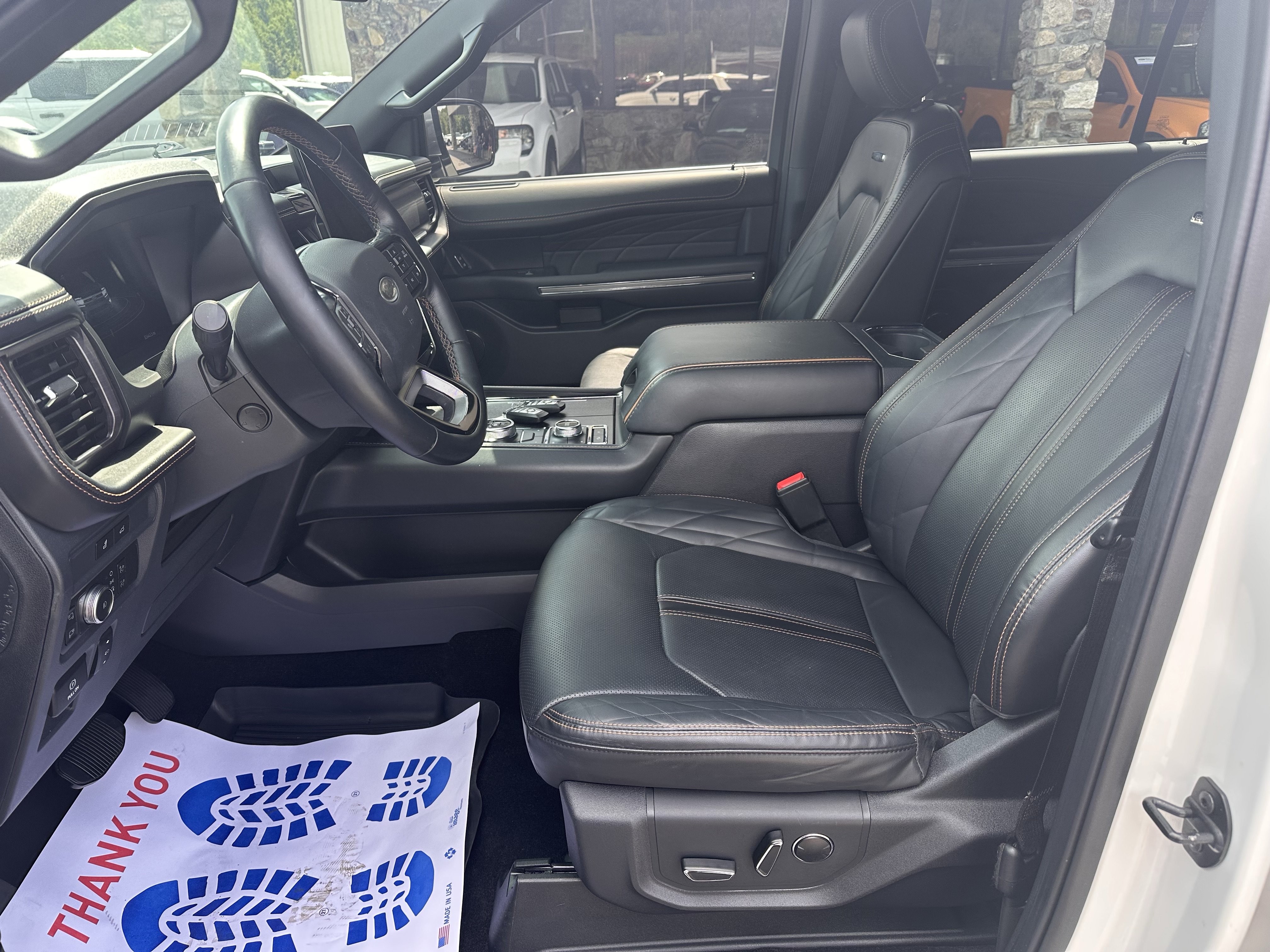 Certified 2022 Ford Expedition Platinum AWD/4WD image 10
