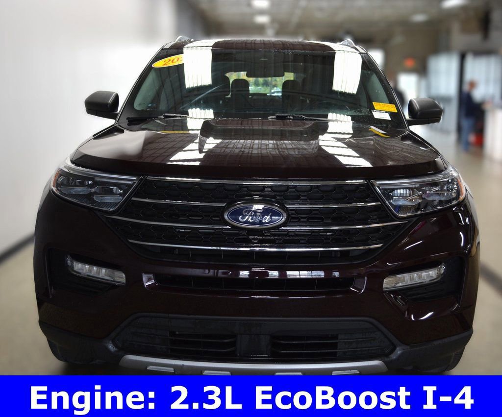 Certified 2022 Ford Explorer XLT w/ Equipment Group 202A image 7